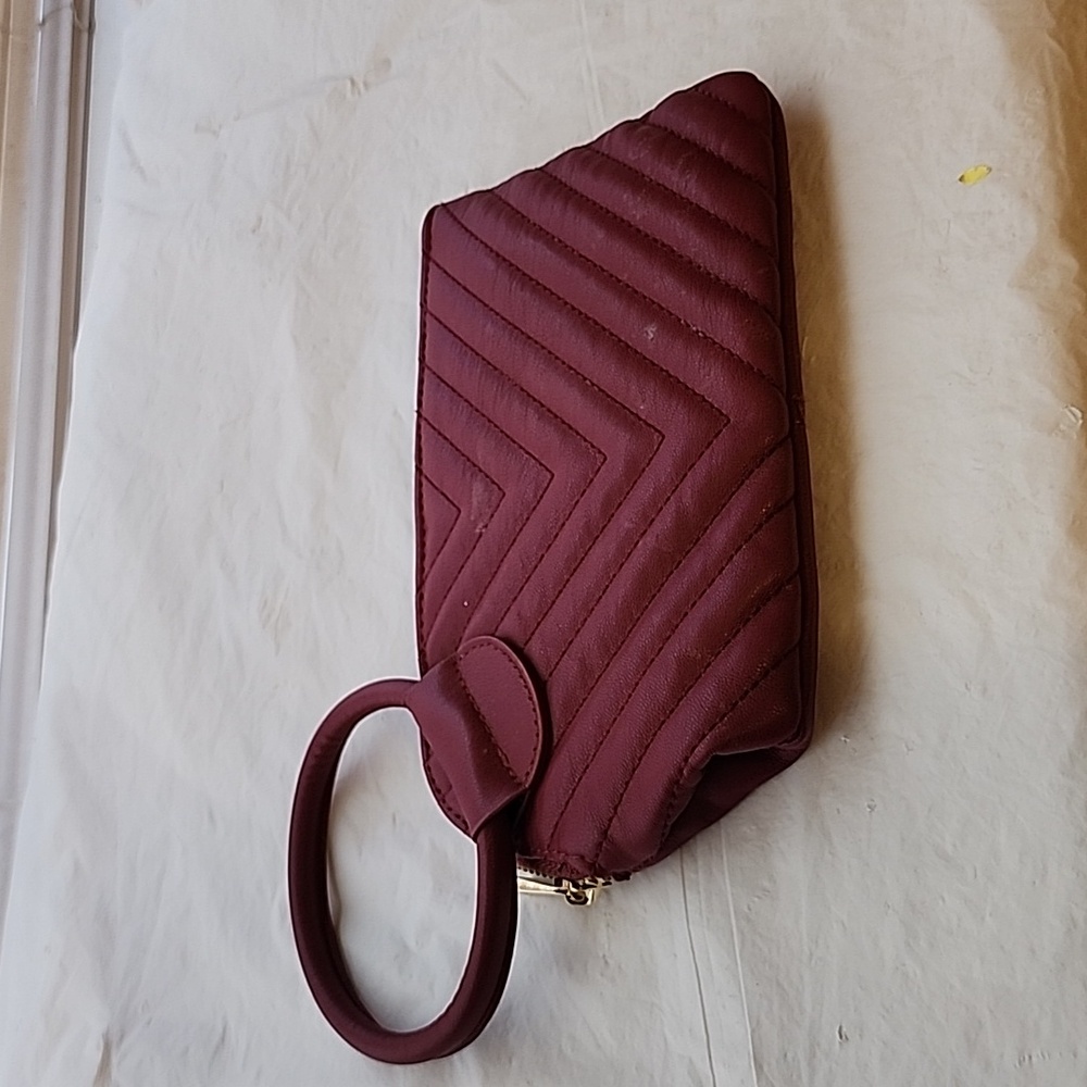 UNBRANDED WRISTLET